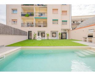 Swimming pool of Flat for sale in Rubí  with Air Conditioner, Heating and Private garden