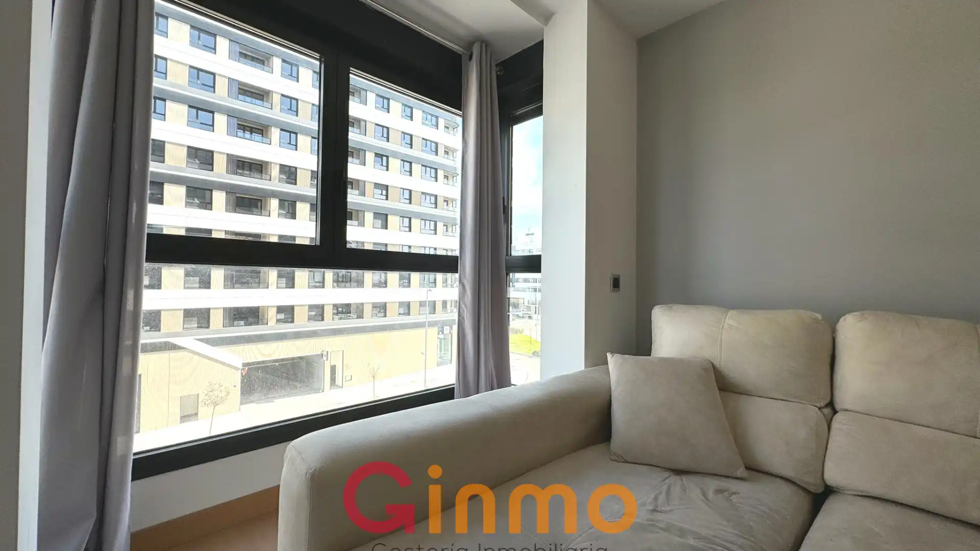 Flat for rent in  Madrid Capital  with Air Conditioner, Heating and Furnished