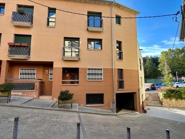 Casa amb balcó en venda a Carrer DR RAVENTOS