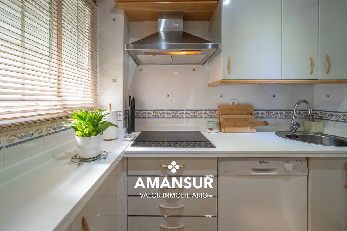 Piso con terraza en venta en Calle Arroyomolinos de León, imagen 12