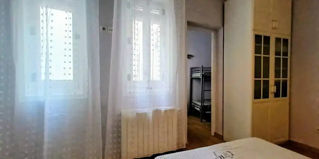 Habitación de Piso en venta en Madrid con Calefacción, Amueblado y Horno