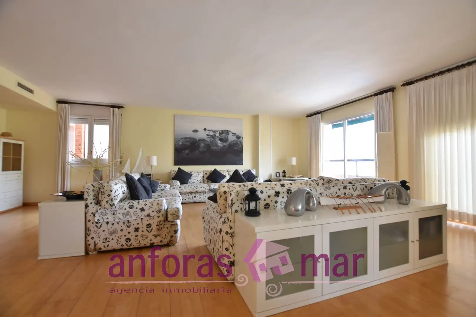 Penthouse with terrace for sale in Passeig de Rafael Campalans, imagen 3