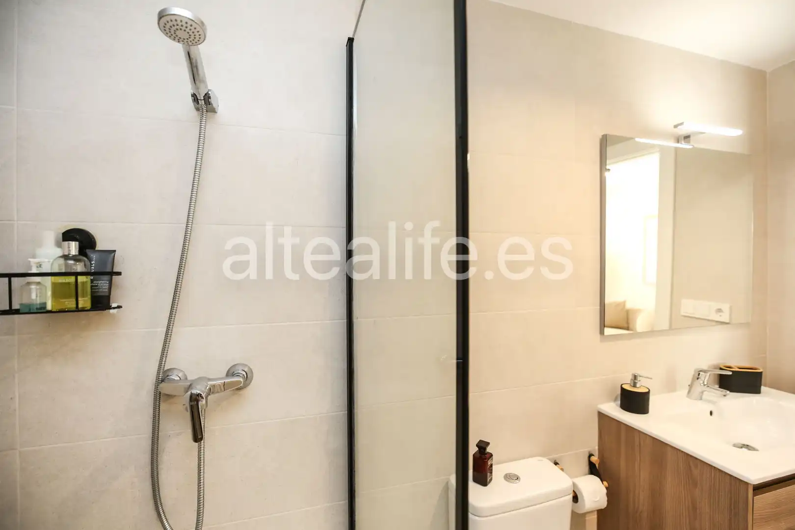 Bathroom of Apartments for rent in Altea  with Air Conditioner, Furnished and Oven
