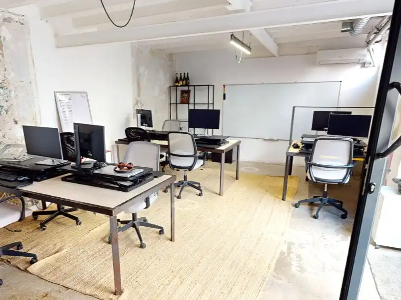 Büro zur Miete in Barcelona mit Klimaanlage, Heizung und Möbliert
