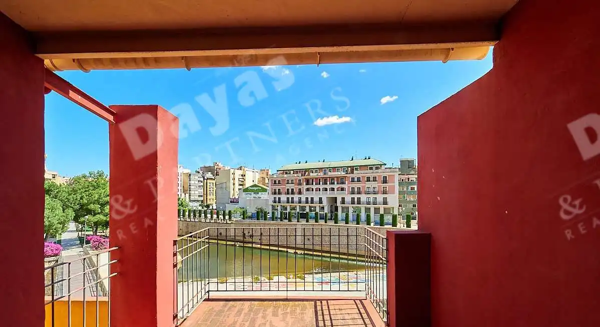 Terrassa de Casa o xalet en venda en Orihuela amb Balcó