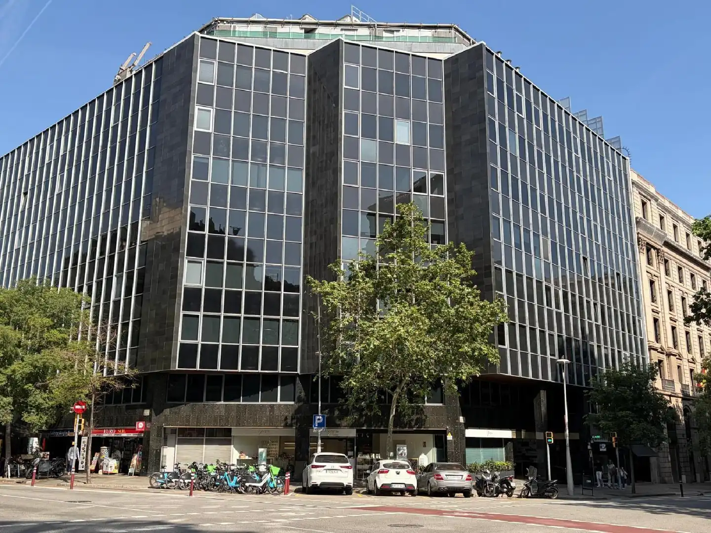 Außenansicht von Büro zum Verkauf in Barcelona