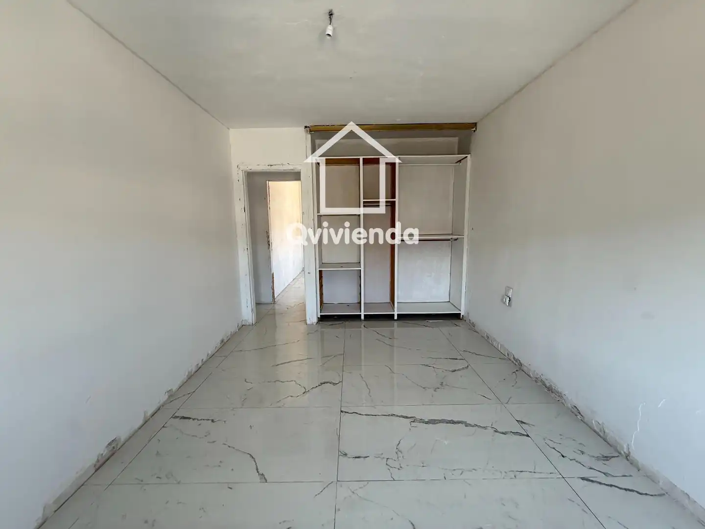 Habitación de Casa adosada en venta en Palau-solità i Plegamans con Piscina