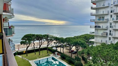 Blanes  Acogedor piso en primera línea de mar con vistas panorámicas al Mediterráneo