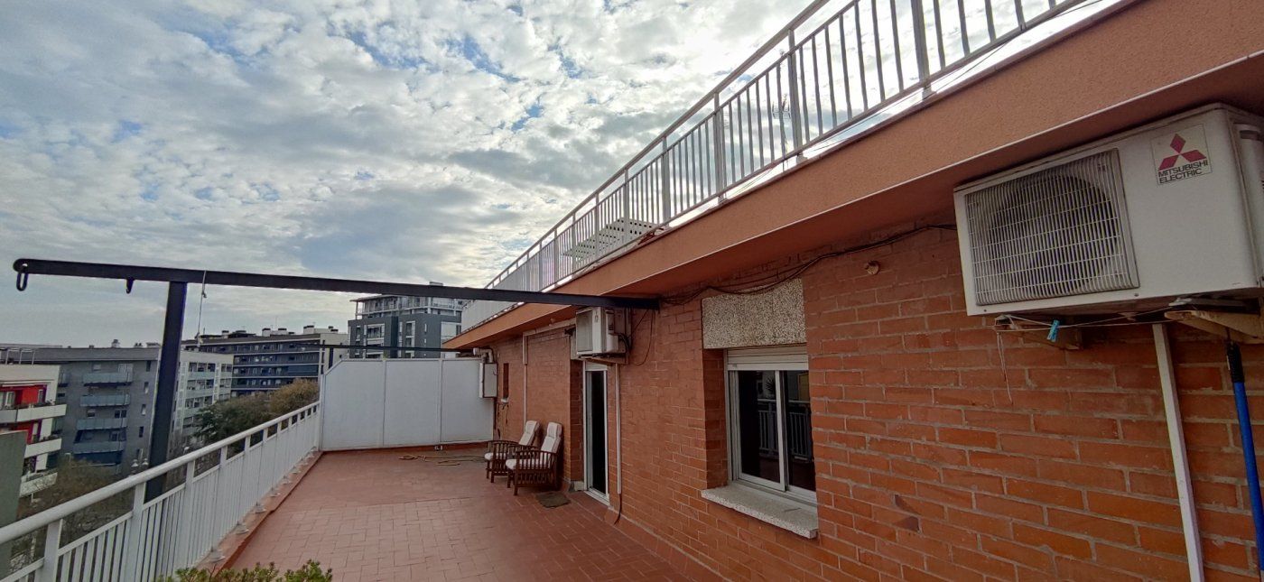 Terrassa de Àtic en venda en Sant Boi de Llobregat amb Aire condicionat, Calefacció i Terrassa