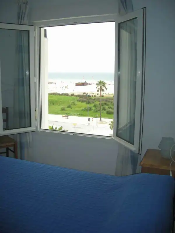 Habitación de Apartamento de alquiler en Conil de la Frontera con Aire acondicionado, Terraza y Amueblado
