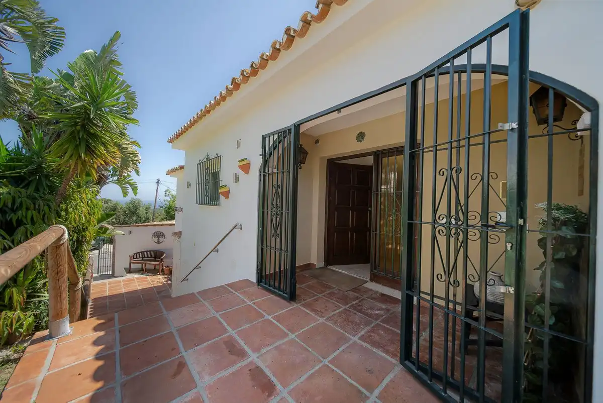 Houses for sale in Benalmádena