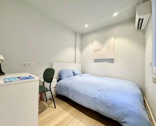 Bedroom of Flat to share in  Madrid Capital  with Air Conditioner, Heating and Terrace