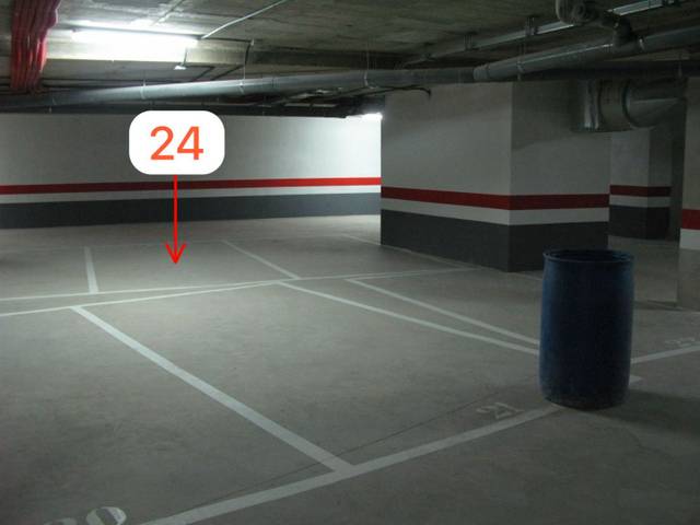 Garaje en Venta en Calle Campo de los Mártires, 5 en La Calzada - La Florida