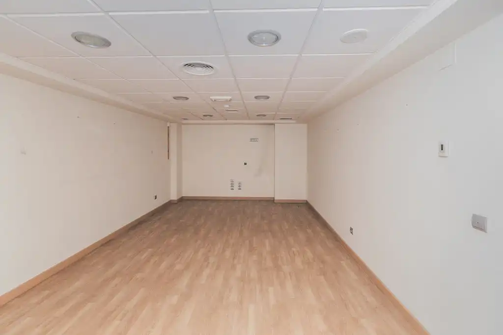 Oficina con ascensor en venta en Av. de la Estación, imagen 17