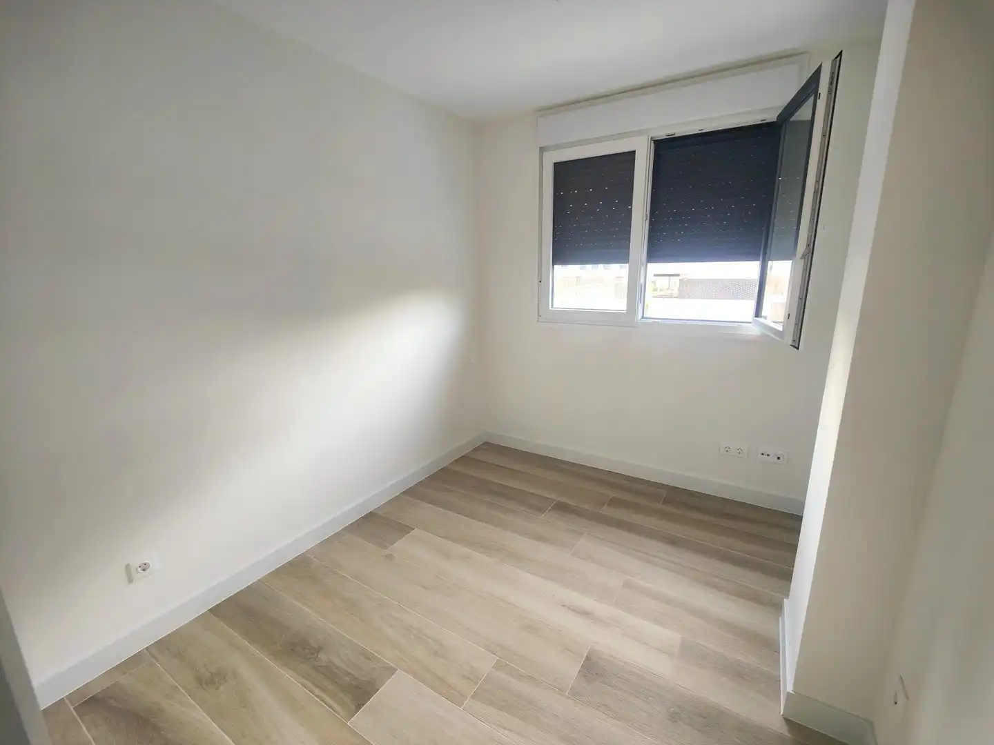 Bedroom of Flat for rent in Valdemoro  with Heating, Terrace and Storage room