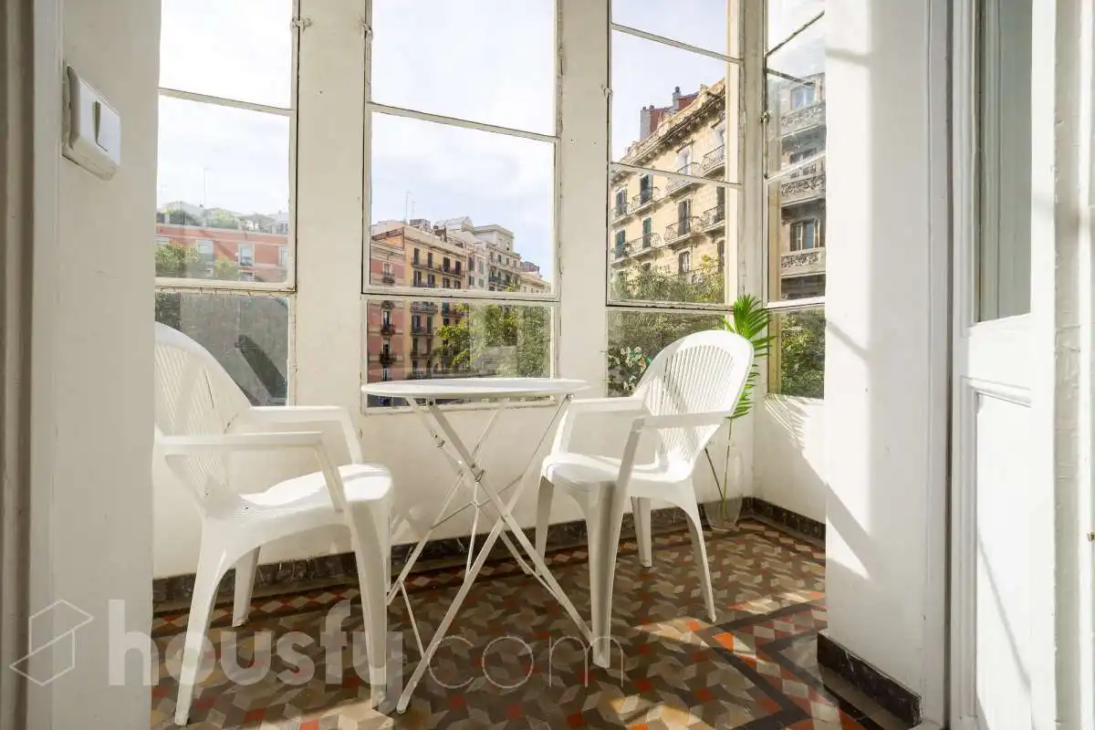 Appartamento con terrazza in vendita a Carrer del Comte d'Urgell ., imagen 2