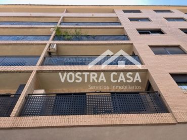 Locale commerciale in affitto a JESUS SAEZ RAMIREZ,