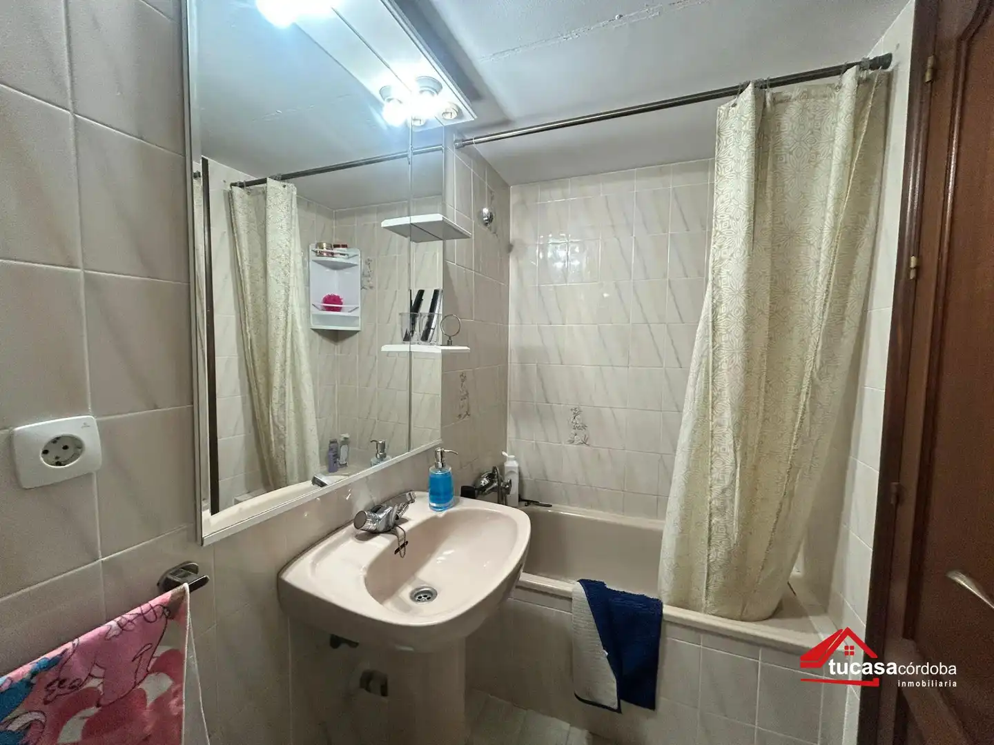 Badezimmer von Wohnung zum Verkauf in Córdoba mit Klimaanlage und Terrasse