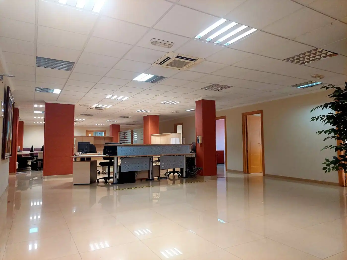 Office for sale in Amposta  with Air Conditioner and Furnished