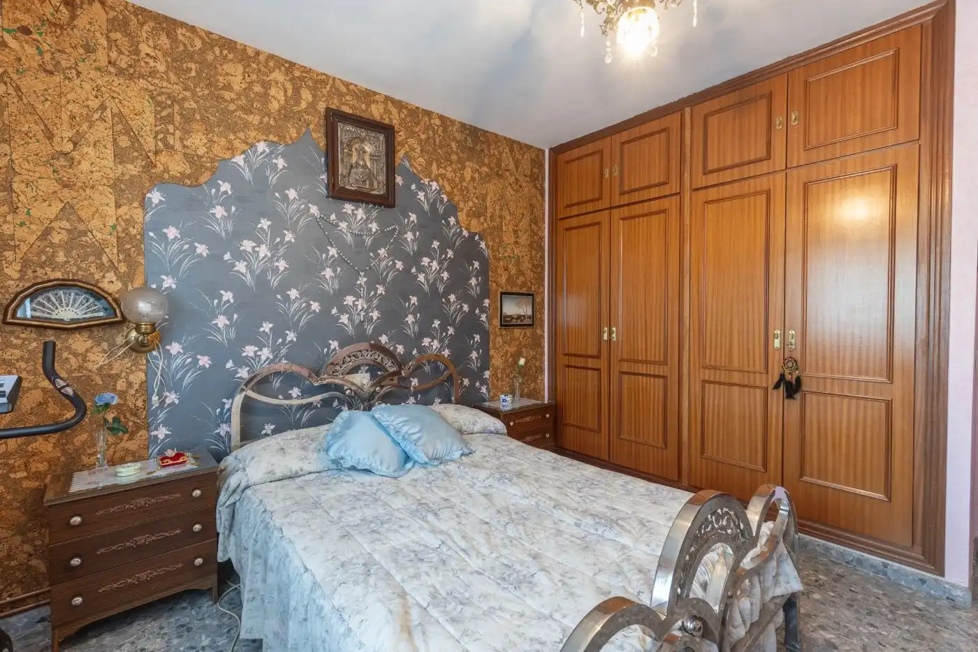 Schlafzimmer von Haus oder Chalet zum Verkauf in Víznar mit Klimaanlage, Heizung und Privatgarten