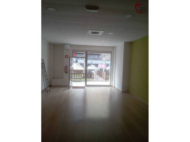 Local comercial en Alquiler en Calle Perú en Corea