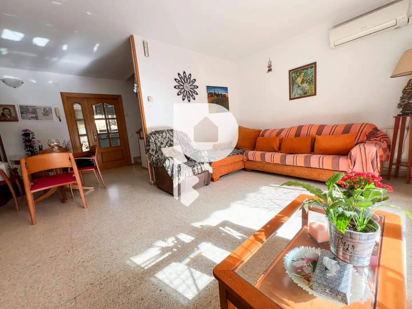 Sala d'estar de Casa o xalet en venda en Abrera amb Aire condicionat, Calefacció i Terrassa