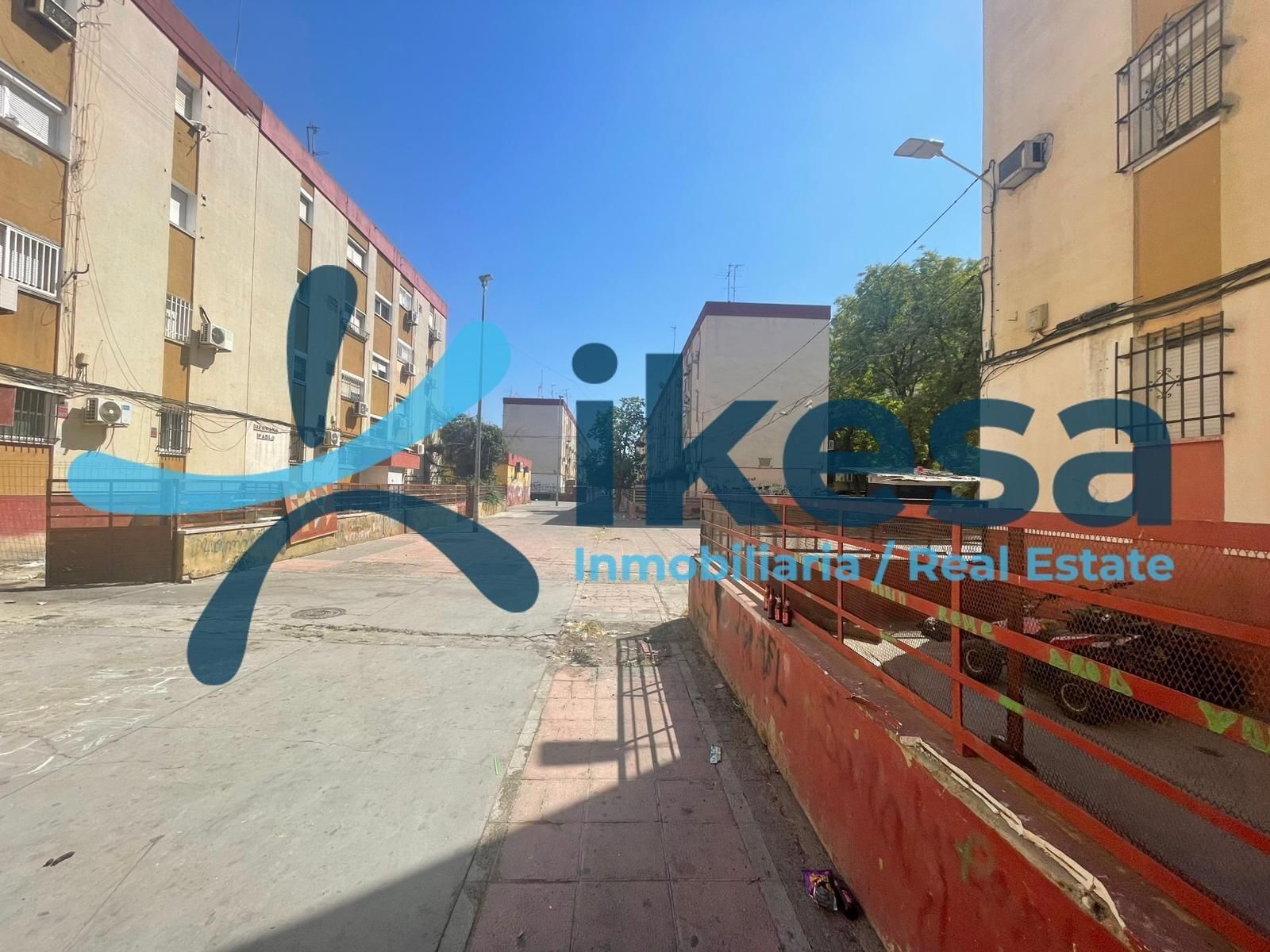 Exterior view of Apartment for sale in  Sevilla Capital