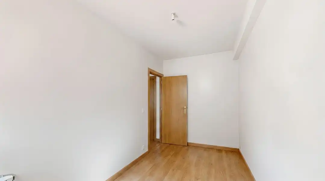Schlafzimmer von Wohnung zum Verkauf in Madrid mit Klimaanlage und Heizung