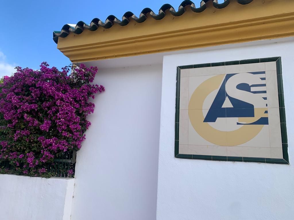 Vista exterior de Garatge en venda en Benalmádena