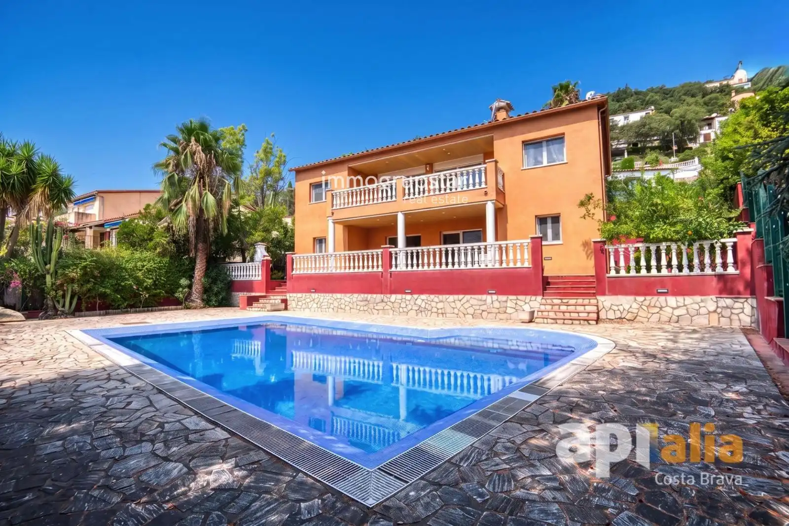 Vista exterior de Casa o xalet en venda en Calonge i Sant Antoni amb Calefacció, Terrassa i Piscina