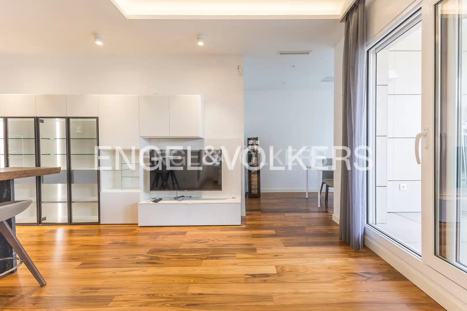 Sala de estar de Ático de alquiler en Madrid con Aire acondicionado, Calefacción y Terraza