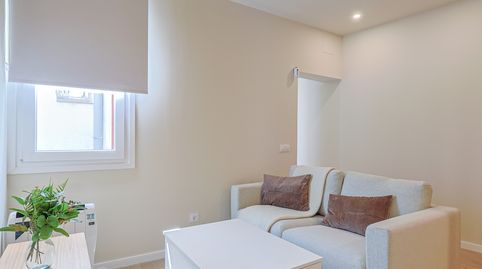 Photo 2 of Flat for rent in Calle Encomienda, Embajadores - Lavapiés, Madrid Capital