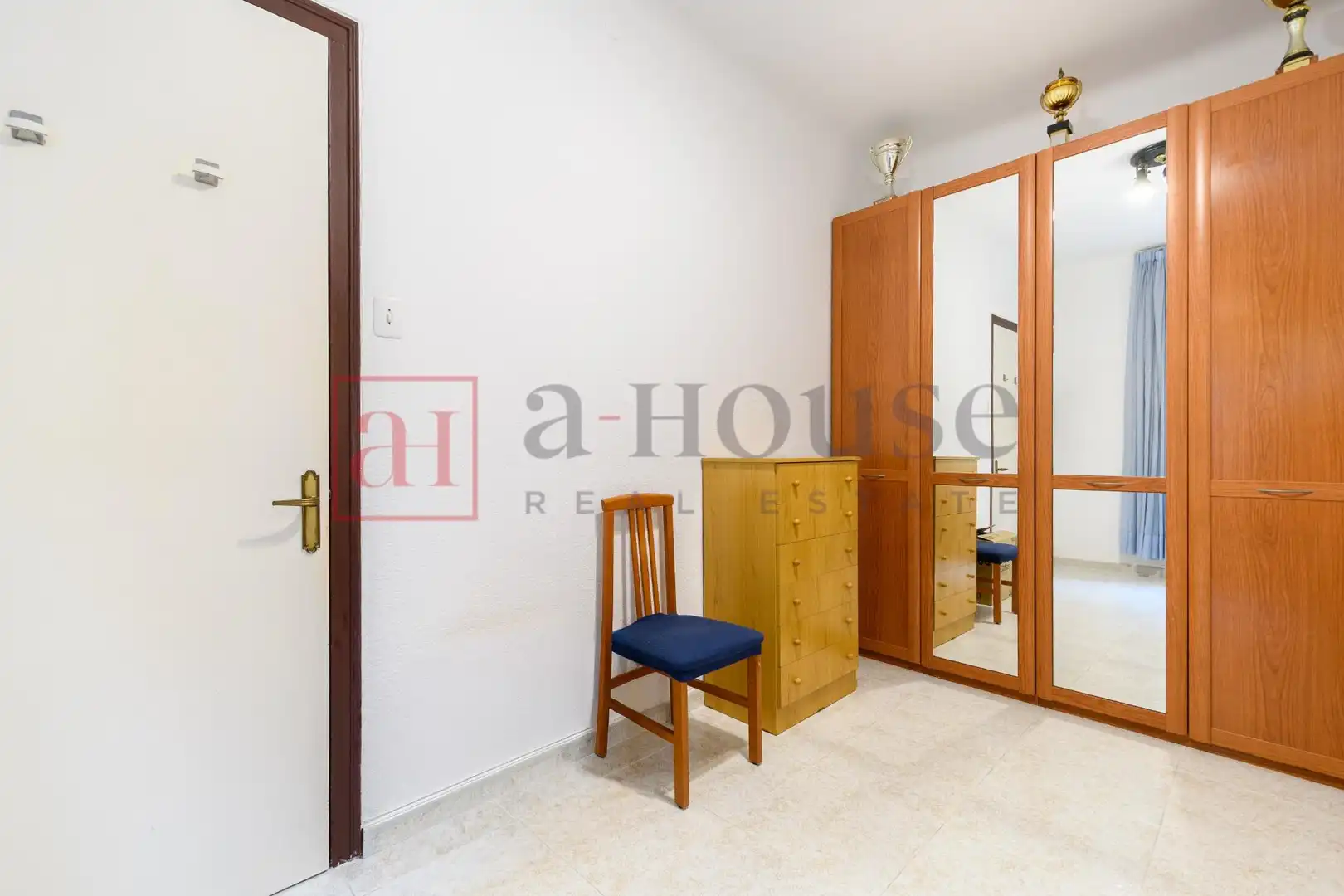 Habitación de Piso en venta en Barcelona con Terraza, Amueblado y Balcón