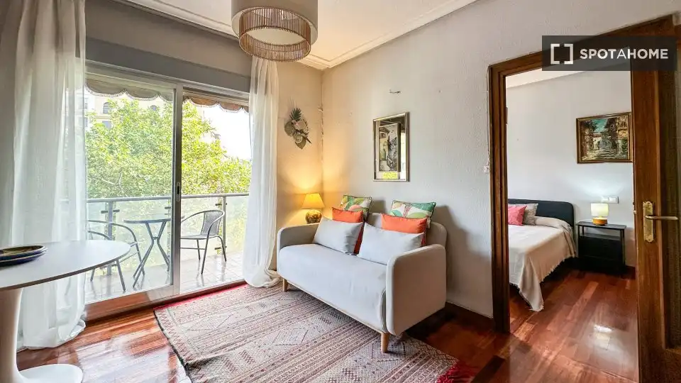 Sala de estar de Estudio para compartir en Madrid con Aire acondicionado, Calefacción y Terraza