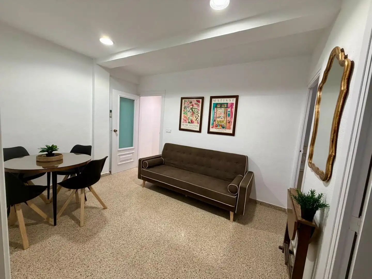 Wohnzimmer von Wohnung zur Miete in Centro