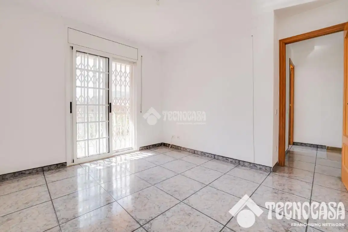 Casa pareada con terraza en venta en Sant Vicenç Dels Horts, imagen 13