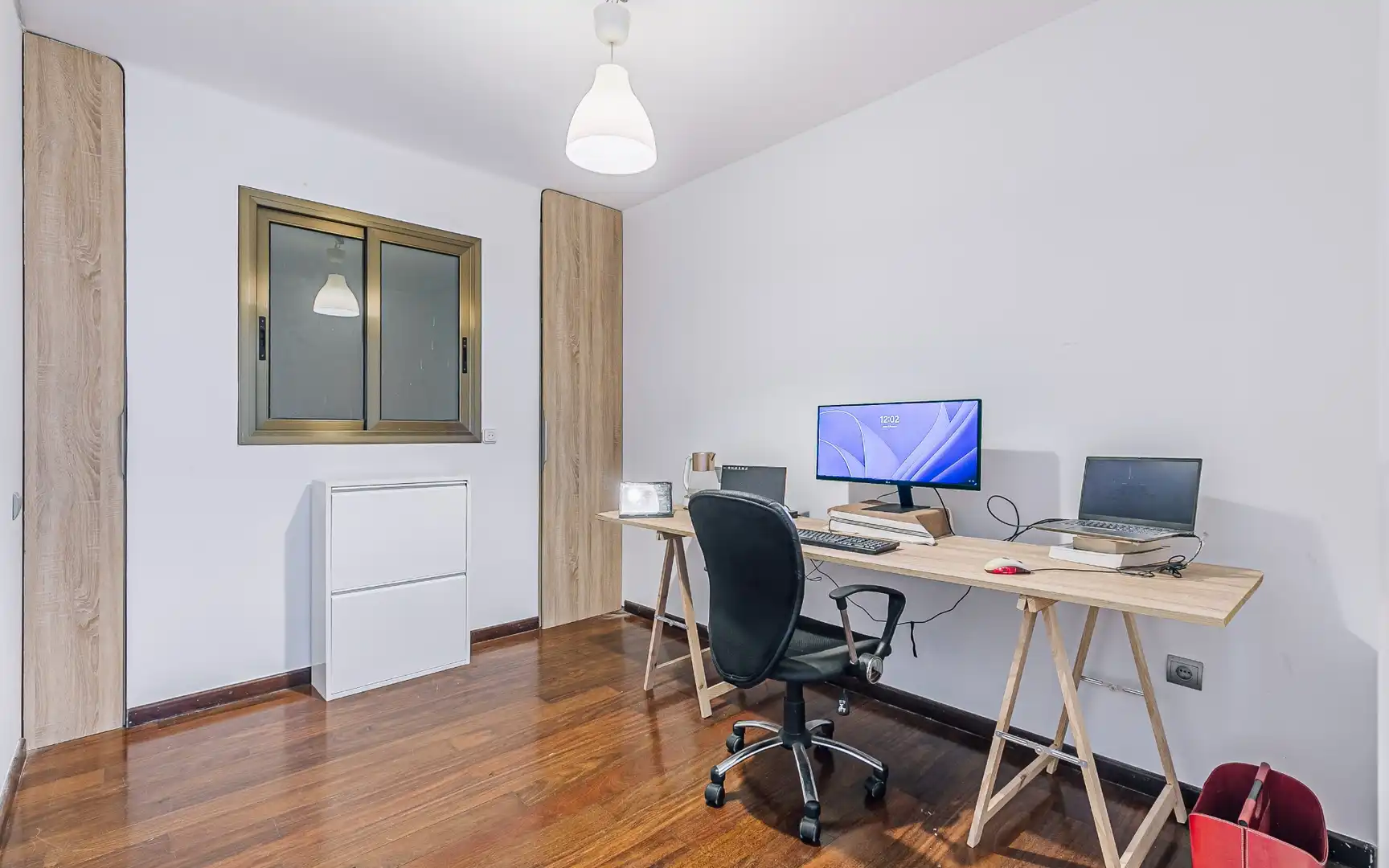Wohnung zum Verkauf in Barcelona mit Klimaanlage, Heizung und Möbliert
