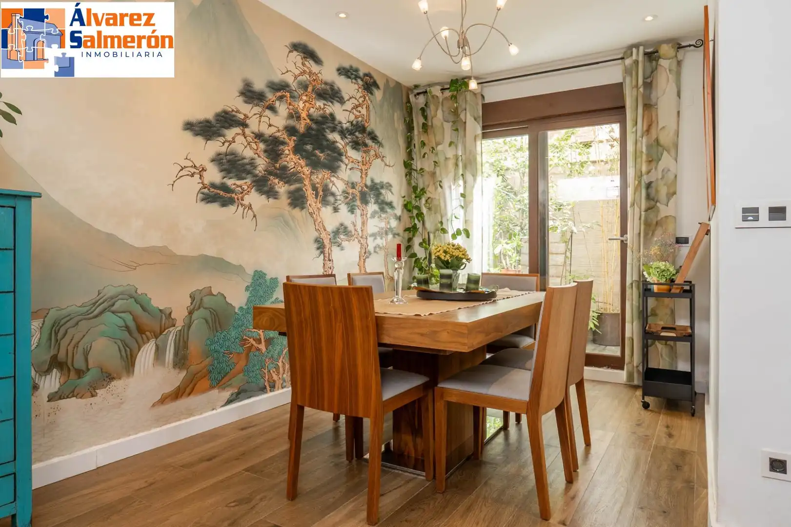 Comedor de Casa adosada en venta en Granada con Aire acondicionado y Terraza