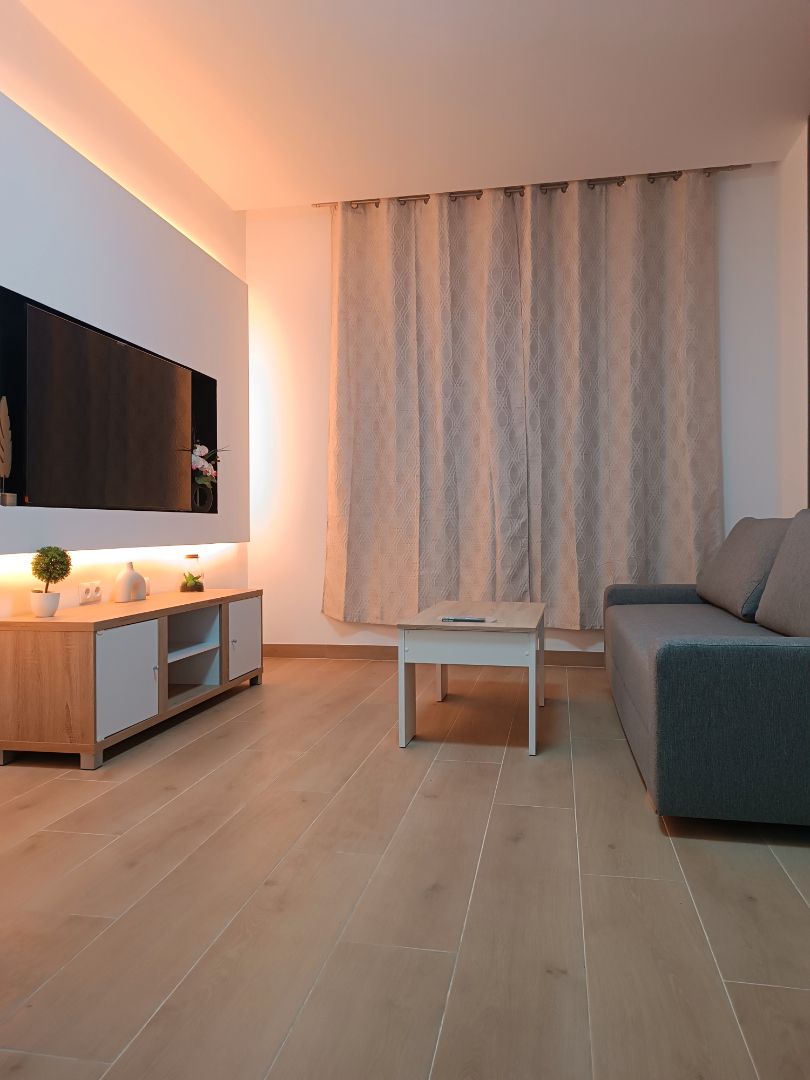 Sala d'estar de Apartament de lloguer en Coslada amb Aire condicionat, Calefacció i Moblat