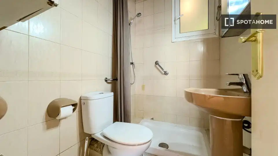 Flat with terrace to rent in Sant Martí, imagen 19