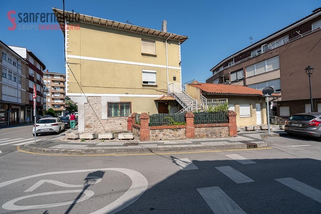 Exterior view of Flat for sale in Los Corrales de Buelna   with Heating and Balcony