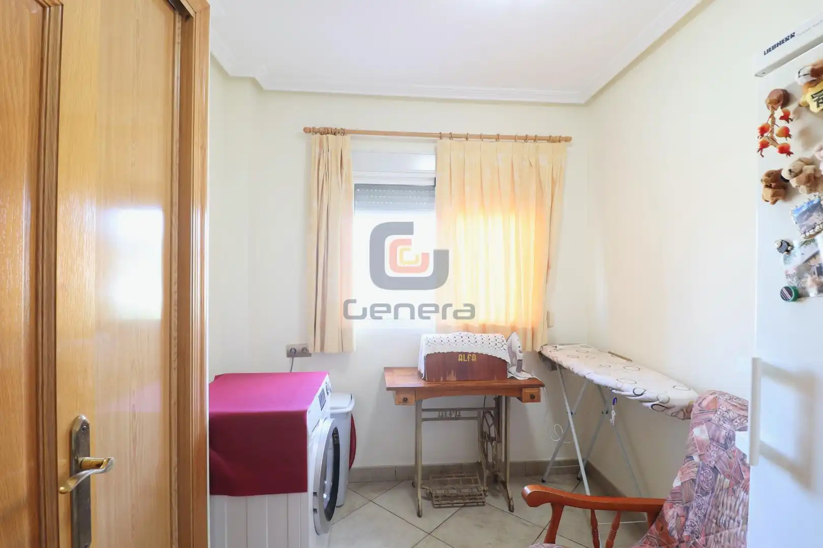 Habitación de Casa o chalet en venta en San Vicente del Raspeig / Sant Vicent del Raspeig con Aire acondicionado, Calefacción y Jardín privado