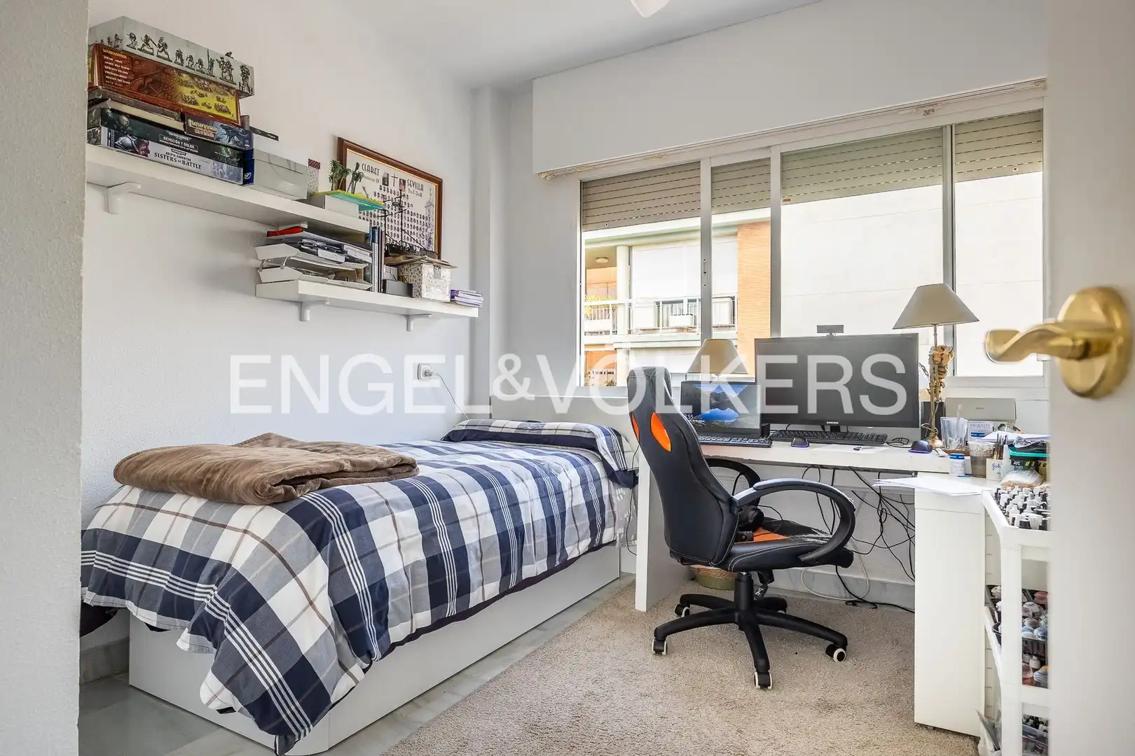 Bedroom of Houses for sale in Sevilla  with Air Conditioner, Heating and Private garden