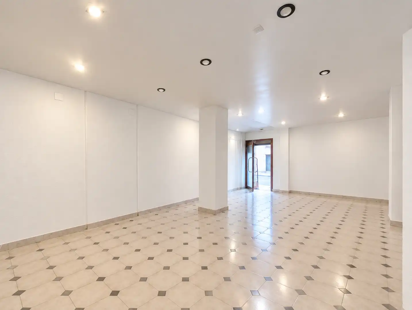 Commercial properties for sale in Campillos, Málaga