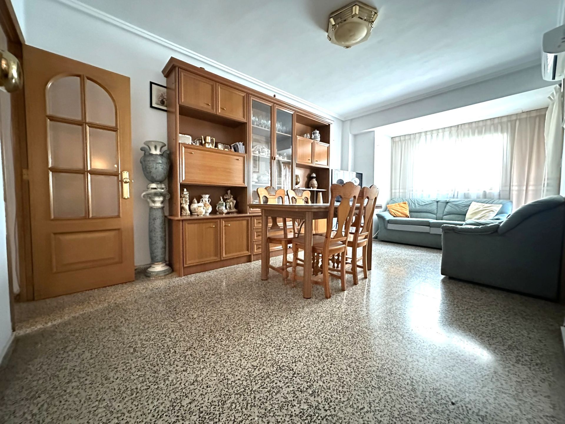 Sala de estar de Piso en venta en Paterna con Aire acondicionado, Amueblado y Balcón