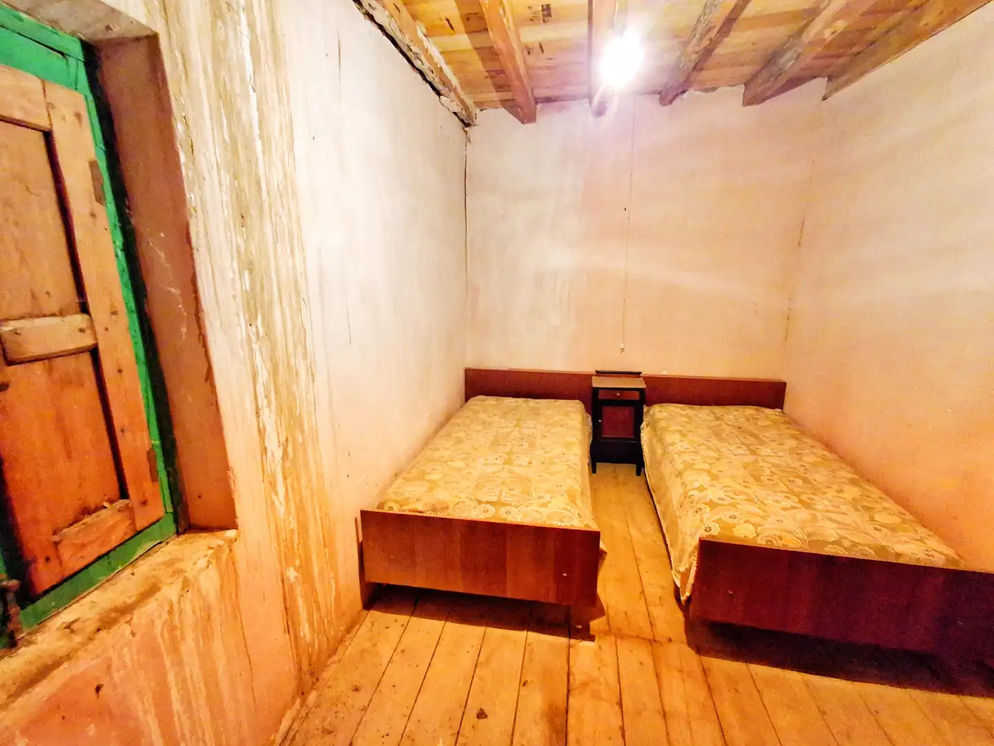 Bedroom of Detached homes for sale in La Vid y Barrios   with Private garden and Furnished