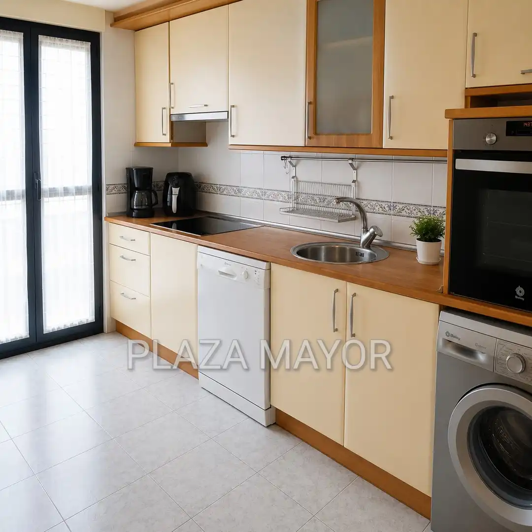 Cocina de Piso en venta en Salamanca con Calefacción, Horno y Lavadora
