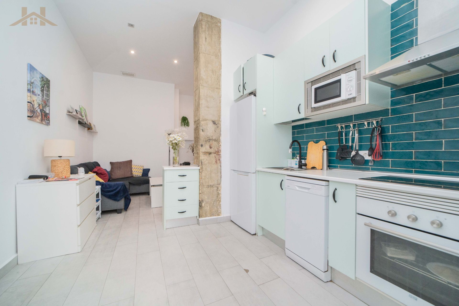 Kitchen of Flat for sale in Fuenlabrada  with Air Conditioner, Heating and Oven