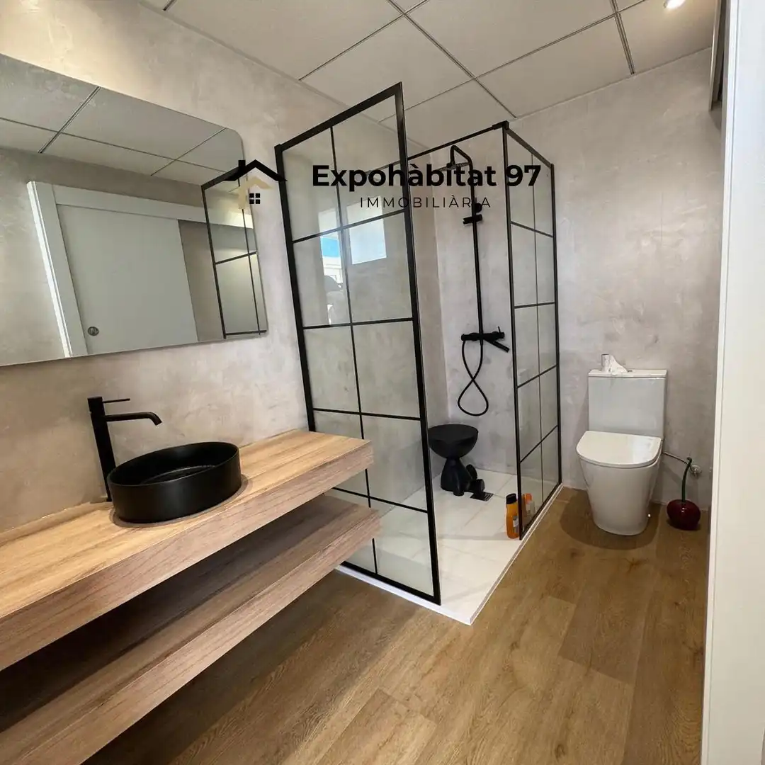 Bathroom of Attic for sale in Salou  with Parquet flooring, Terrace and Storage room