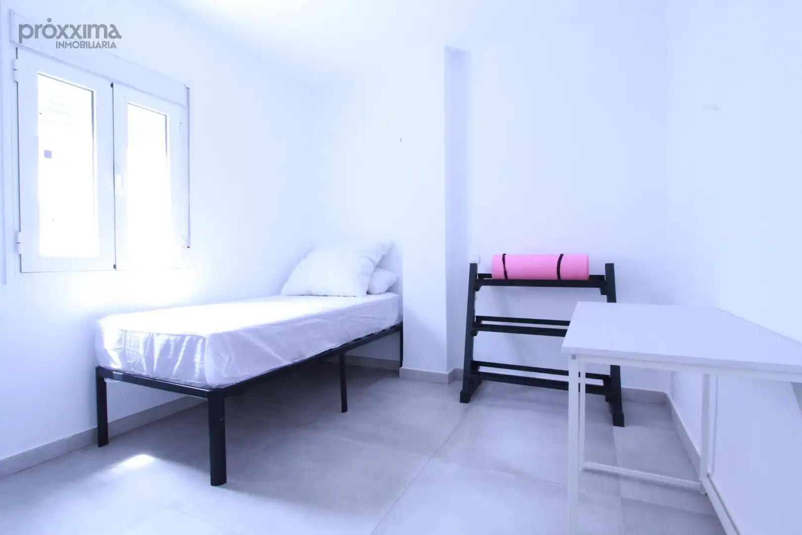 Bedroom of Flat for rent in Sevilla  with Air Conditioner, Terrace and Furnished